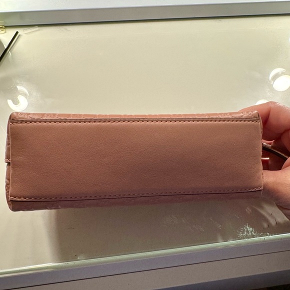 GUCCI Microguccissssima mini accessory bag in soft pink - Picture 6 of 9